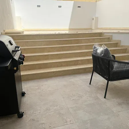 Swieqi Collection, Lux 3br Maisonette, Bbq Lounge , St Julians *